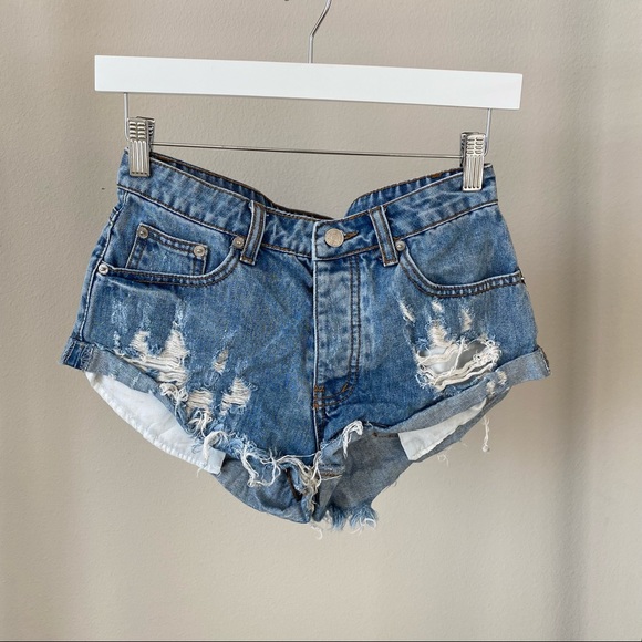 ✖️SOLD✖️ SORELLA Denim Cut Off Shorts - Picture 2 of 5